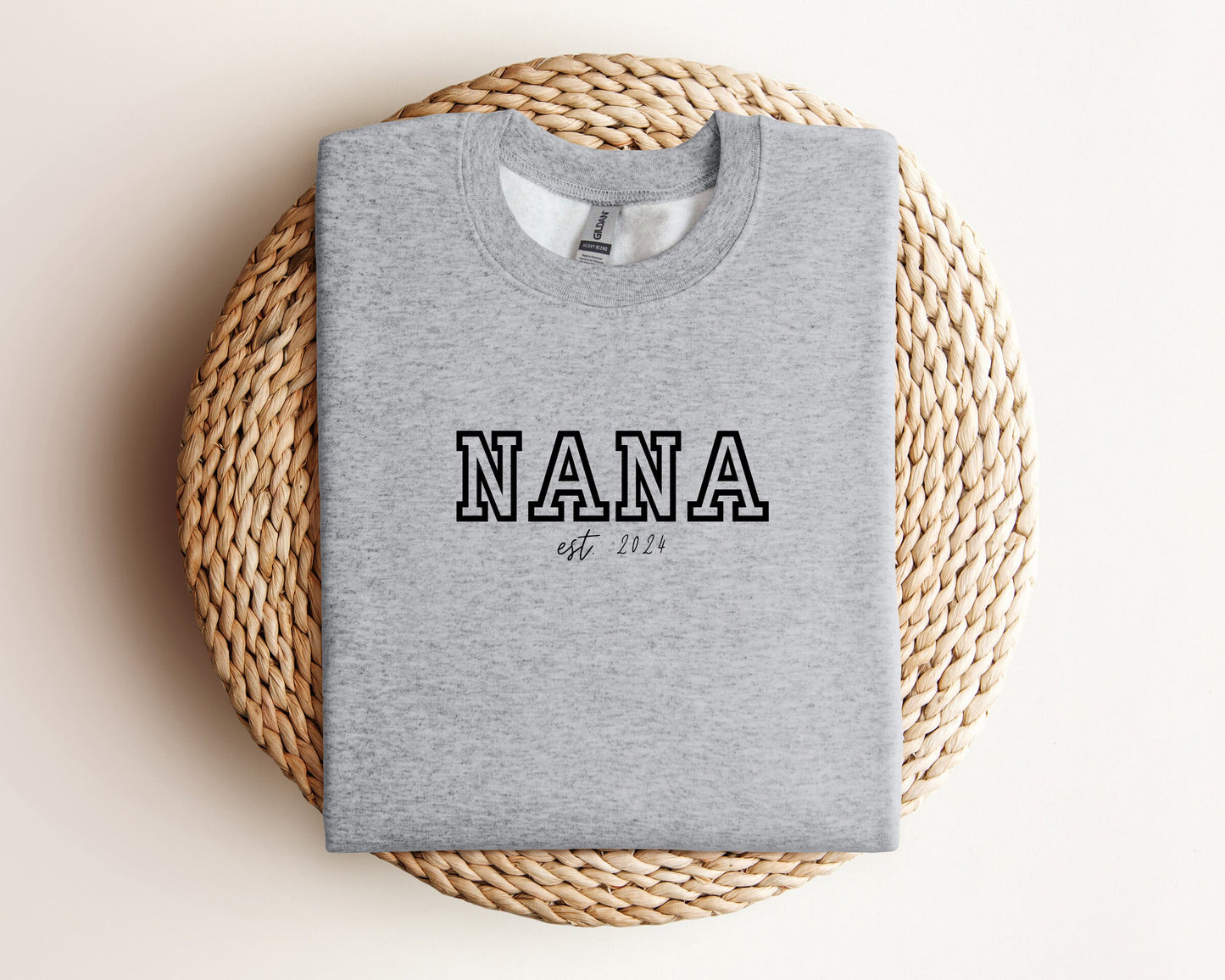 Personalized Grandma Sweater, Custom Nana Sweater, Gift for Grandma, Grandma pregnancy reveal, Custom Grandma Sweater, Christmas Gift