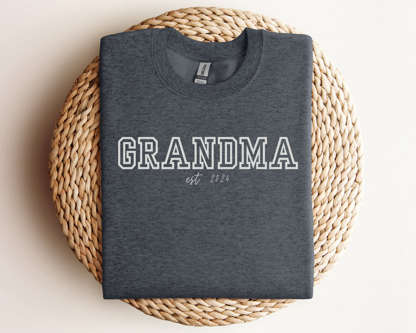 Personalized Grandma Sweater, Custom Nana Sweater, Gift for Grandma, Grandma pregnancy reveal, Custom Grandma Sweater, Christmas Gift